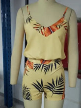 Load image into Gallery viewer, Two Pieces Suit Women's Summer Holiday Sleeveless Floral Print Top Pants Set Loungewear Shorts Casual Outfits With Belt