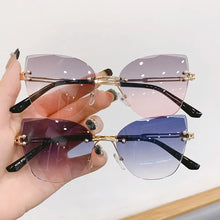 Load image into Gallery viewer, New Fashion Brand Design Vintage Rimless Pilot Sunglasses Women Retro Cutting Lens Gradient Sun Glasses Female UV400