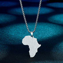 Cargar imagen en el visor de la galería, Collar africano con mapa de África creativo, joyería de acero inoxidable para hombres, collar con colgante de país antiguo dorado, regalo de cumpleaños
