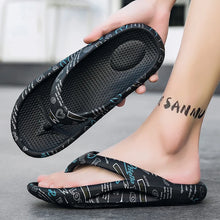 Cargar imagen en el visor de la galería, Zapatillas de playa transpirables para hombre, chanclas Unisex de gran tamaño, chanclas de ocio de verano, zapatos para hombre, sandalias ligeras y suaves
